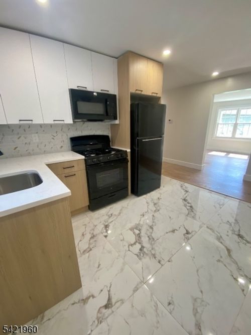 1-323 Rutherford Ave, Franklin, NJ, 07416-1536 | Card Image