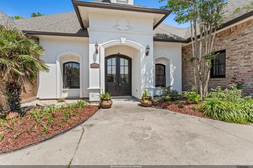 35261 Beverly Hills Dr, Prairieville, LA, 70769-3066 | Card Image