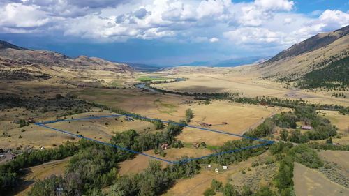 9 Grizzly Meadow Rd, Emigrant, MT, 59027-6008 | Card Image