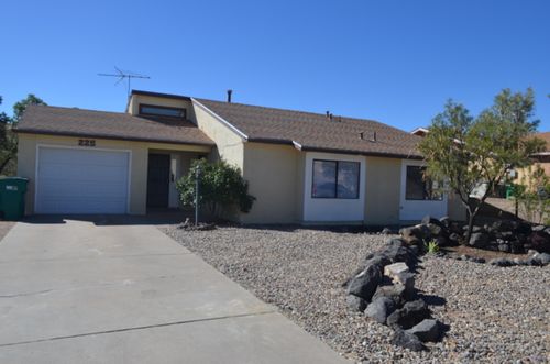 225 Pumice Loop Ne, Rio Rancho, NM, 87124-4864 | Card Image