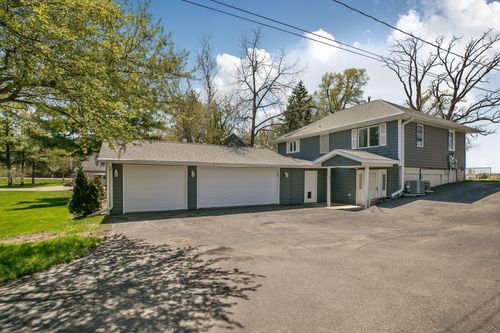 5715 Imhoff Ave Sw, Howard Lake, MN, 55349-5240 | Card Image