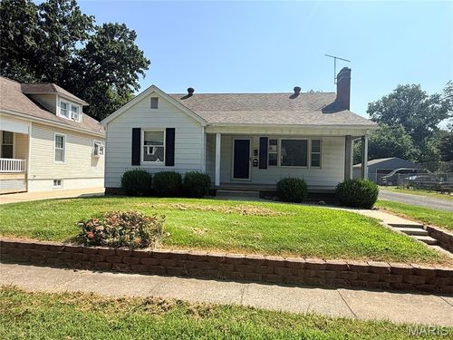 718 Maple St, Collinsville, IL, 62234-2546 | Card Image