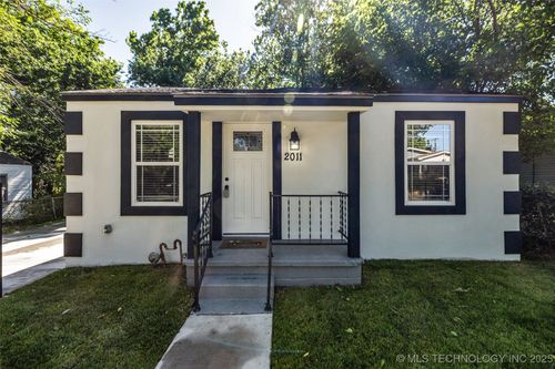 2011 N Atlanta Ct, Tulsa, OK, 74110-2520 | Card Image