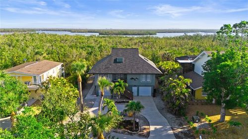 319 Nature View Ct, FORT MYERS BEACH, FL, 33931-3515 | Card Image