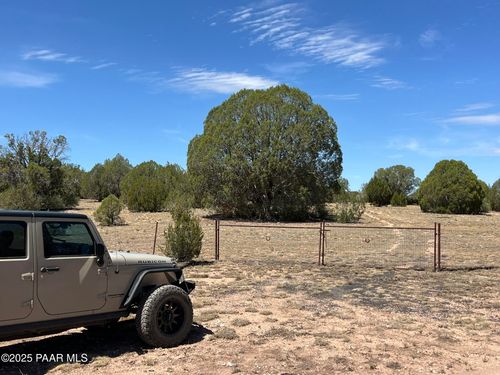 21 Off Of Cooks Trail, Ash Fork, AZ, 86320 | Card Image