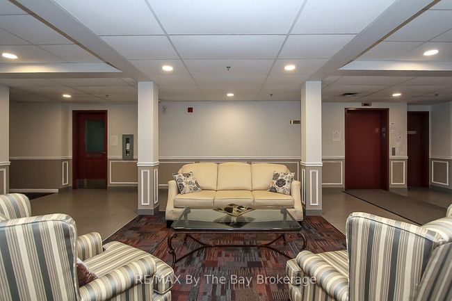 211 - 16 Westbury Rd, Condo with 2 bedrooms, 2 bathrooms and 1 parking in Wasaga Beach ON | Image 35