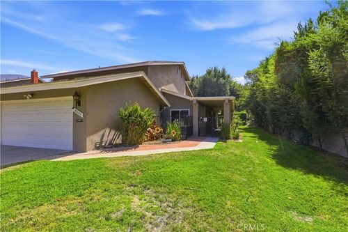 4605 Brentwood Ln, San Bernardino, CA, 92407-3802 | Card Image