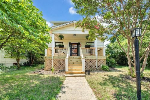 2112 Denniston Ave Sw, Roanoke, VA, 24015-2028 | Card Image