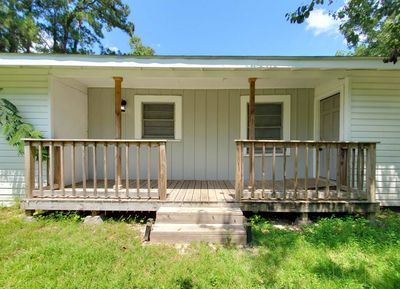 890 Chestnut, House other with 3 bedrooms, 2 bathrooms and null parking in Vidor TX | Image 2