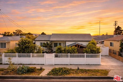 10554 Lanark St, Sun Valley, CA, 91352 | Card Image