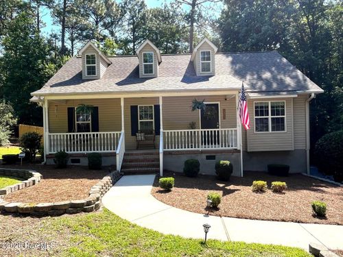 2400 Longleaf Dr Sw, Pinehurst, NC, 28374-8382 | Card Image