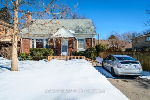 5 Queensgrove Rd, Scarborough, ON, M1N3A9 | Card Image