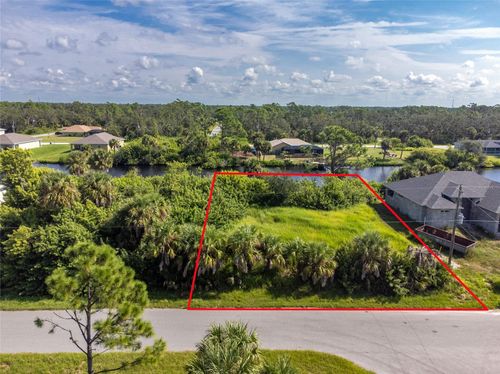 2162 Doolittle Ln, PORT CHARLOTTE, FL, 33953-3414 | Card Image