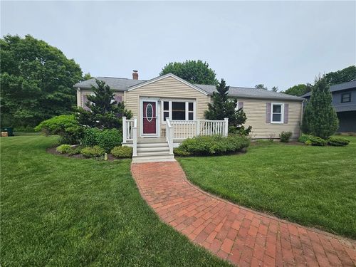 44 2nd St, North Kingstown, RI, 02852-4551 | Card Image