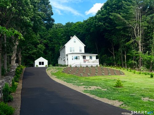 -225 Hoyt St, Darien, CT, 06820-2702 | Card Image