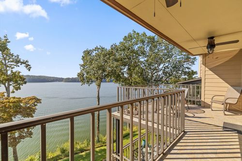 unit-304-4332 Lakeshore Ln, Chattanooga, TN, 37415-7160 | Card Image