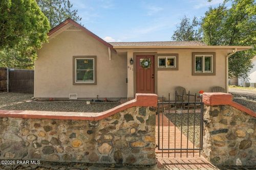 611 Maple St, Prescott, AZ, 86303-4423 | Card Image