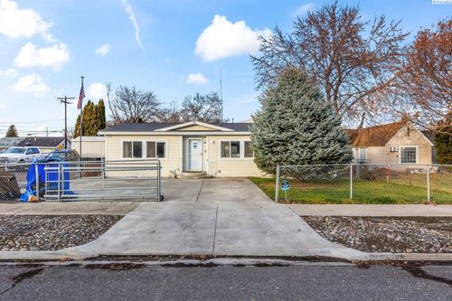 1317 Folsom Ave, Yakima, WA, 98902-2518 | Card Image