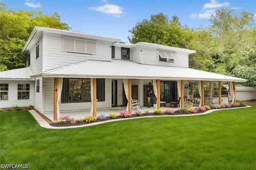 10811 Strike Ln, BONITA SPRINGS, FL, 34135-6700 | Card Image