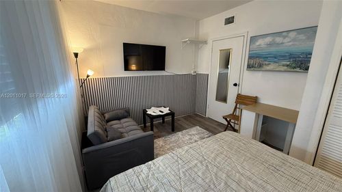 2-115 Se 2nd St, Dania Beach, FL, 33004-3617 | Card Image