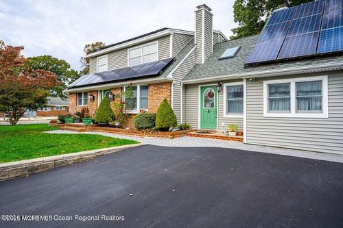 22 Queen Ann Rd, Brick, NJ, 08723-7324 | Card Image