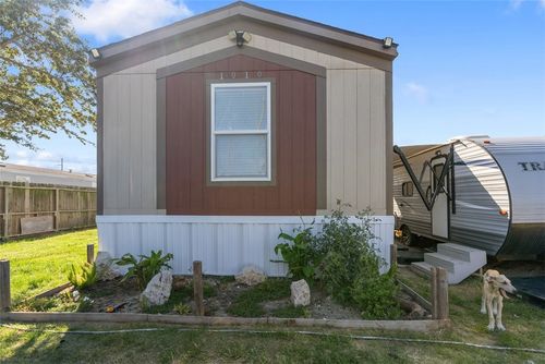 1010 Redmond St, Corpus Christi, TX, 78418-4935 | Card Image