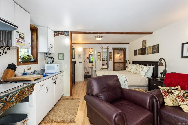 2470 North End Rd, House other with 3 bedrooms, 5 bathrooms and 8 parking in Salt Spring BC | Image 24
