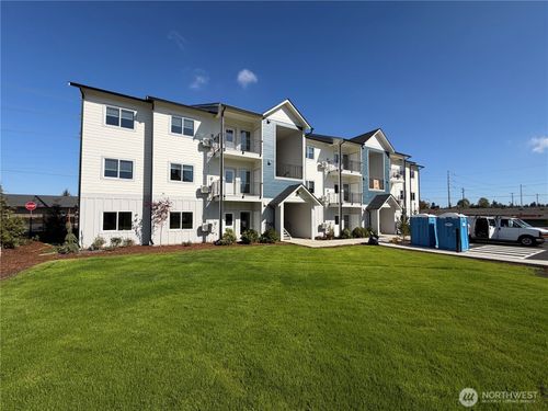 1202 E 72nd St, Tacoma, WA, 98404-3321 | Card Image