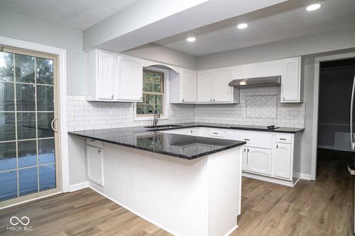 6851 Mimosa Ln, Indianapolis, IN, 46259-1265 | Card Image