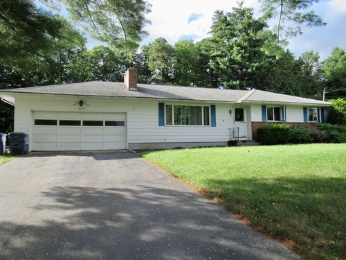1117 Overlook Dr, Palmer, MA, 01069-9313 | Card Image
