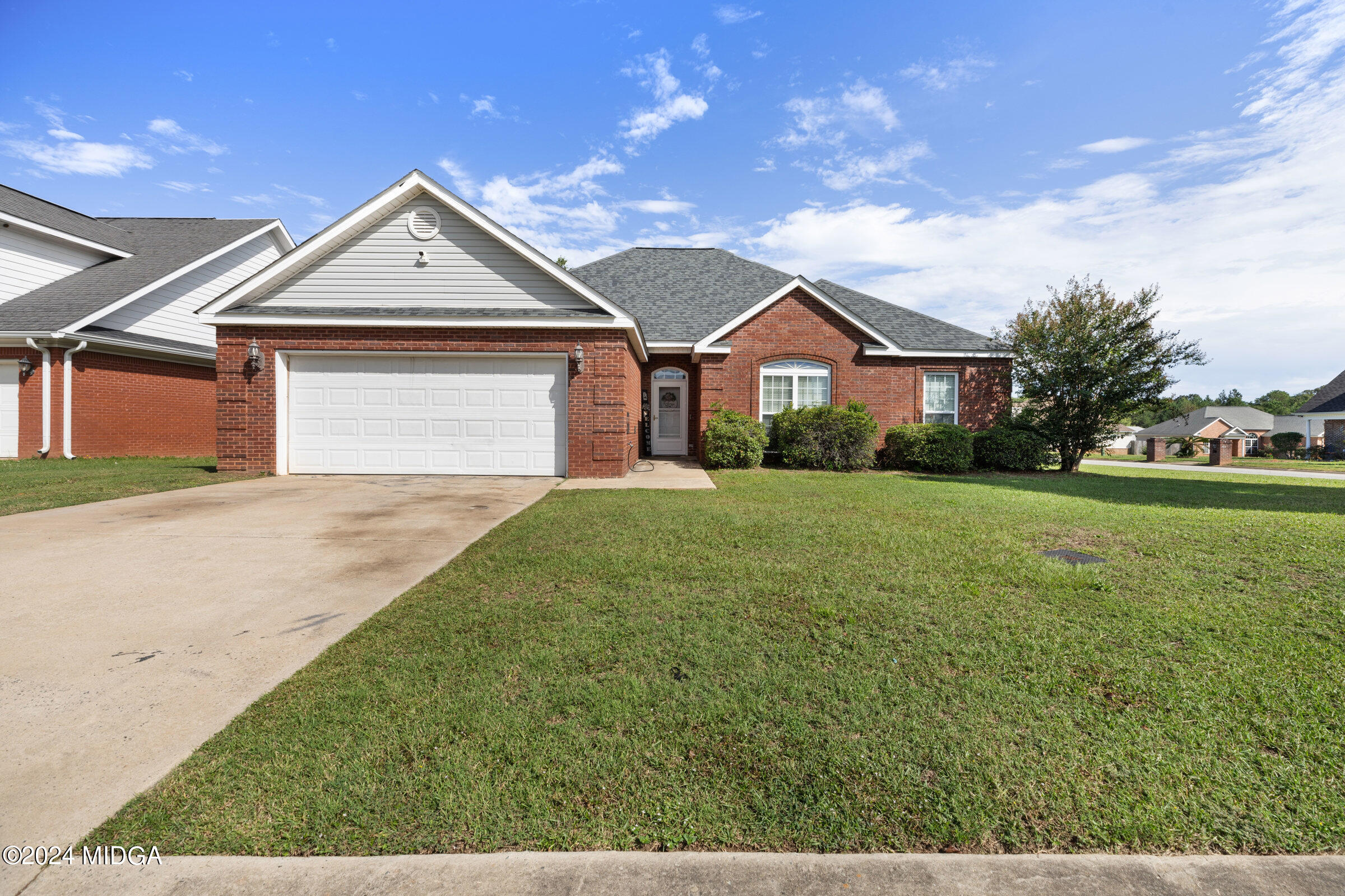 Roya Ct, Warner Robins, GA 31088
