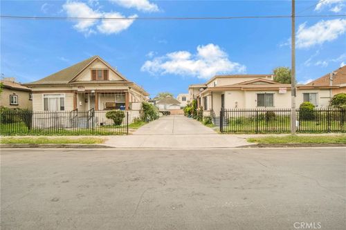 886 E 43rd Place, Los Angeles, CA, 90011 | Card Image