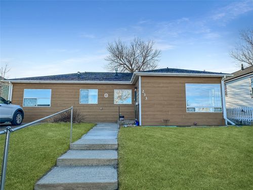 233 S Central Ave, Cut Bank, MT, 59427-3433 | Card Image