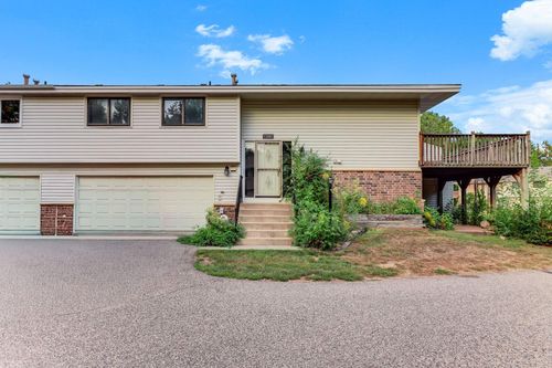 12093 71st Pl N, Maple Grove, MN, 55369-5217 | Card Image