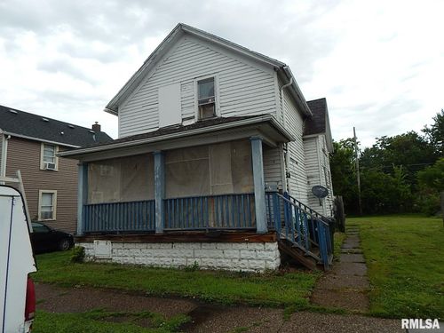 1422 W 4th St, Davenport, IA, 52802-1201 | Card Image