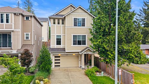 8-23205 89th Ave W, Edmonds, WA, 98026-8622 | Card Image