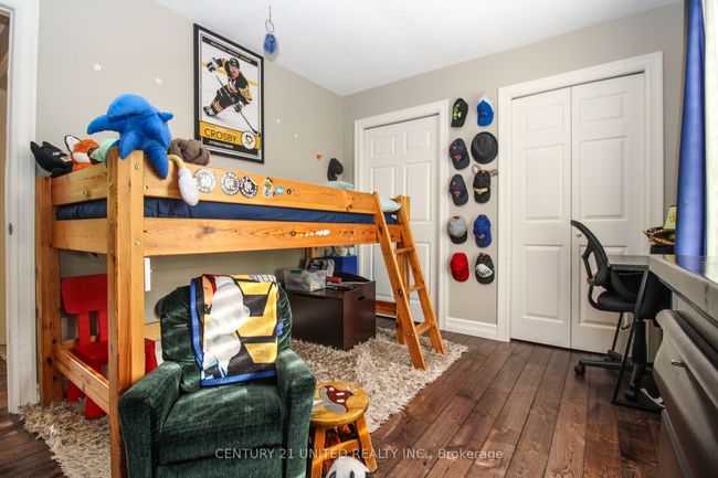 2046 Meadowview Rd, House other with 4 bedrooms, 3 bathrooms and 4 parking in Peterborough ON | Image 24