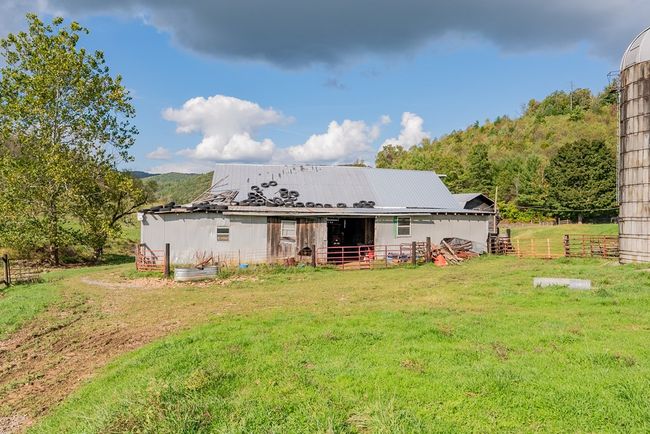 214 Comers Creek Rd, Home with 0 bedrooms, 0 bathrooms and null parking in Sugar Grove VA | Image 9