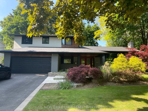 1481 Chasehurst Dr, Mississauga, ON, L5J3A8 | Card Image