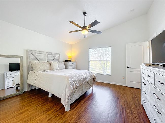 865 Scenic View Cir, House other with 3 bedrooms, 2 bathrooms and null parking in Minneola FL | Image 17