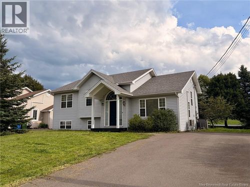 95 Frederic St, Dieppe, NB, E1A7H9 | Card Image