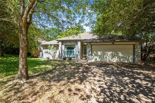8004 Cahill Dr, Austin, TX, 78729-6441 | Card Image