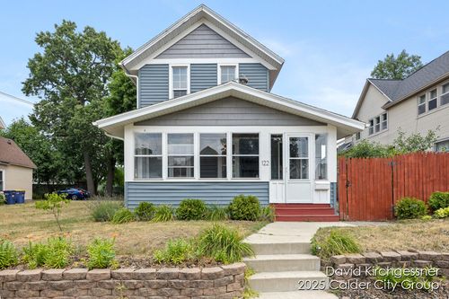 122 Dwight Ave, Grand Rapids, MI, 49506-1445 | Card Image