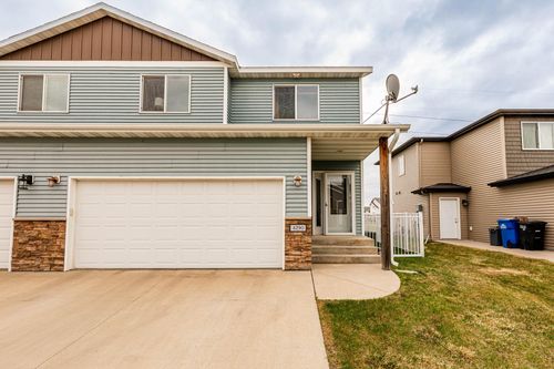 4290 Estate Dr S, Fargo, ND, 58104-3316 | Card Image