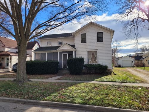 608 E Washington St, Delavan, WI, 53115-1854 | Card Image