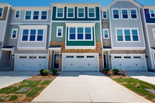 04-1194 Alston Landing Way, Cary, NC, 27519-5594 | Card Image