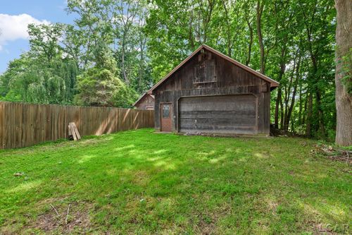 102 N Division Street, Tecumseh, MI, 49286 | Card Image