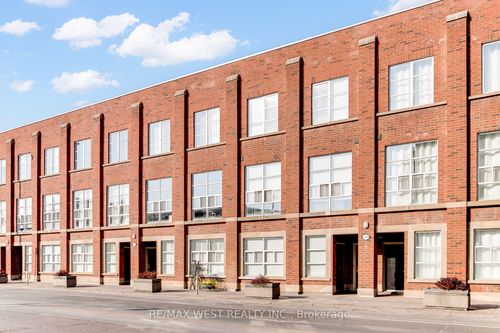3-1396 Bloor Street W, Toronto, ON, M6P4H6 | Card Image