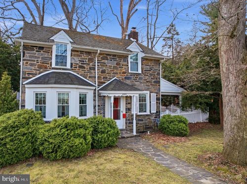 825 N Jackson St, MEDIA, PA, 19063-2528 | Card Image