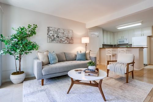 unit-154-3456 Castle Glen Dr, San Diego, CA, 92123-2435 | Card Image